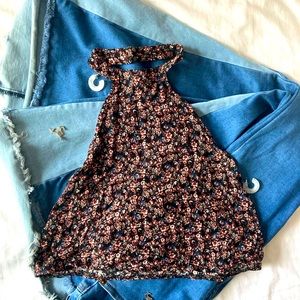 ✨2/$20✨American Eagle Crop Halter Floral Top